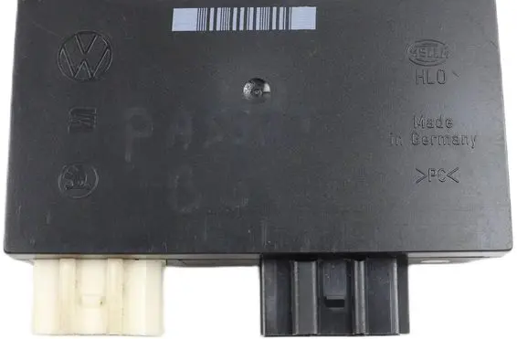 Volkswagen PASSAT B5 Comfort/convenience module 3B0959798 5DK00775600