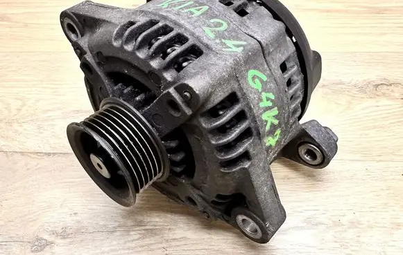 KIA Sorento Generator/alternator 135V 150A