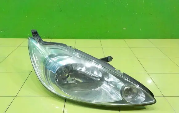 Ford Ka Headlight/headlamp PRZOD