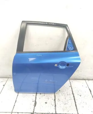 Mazda 3 I Rear door