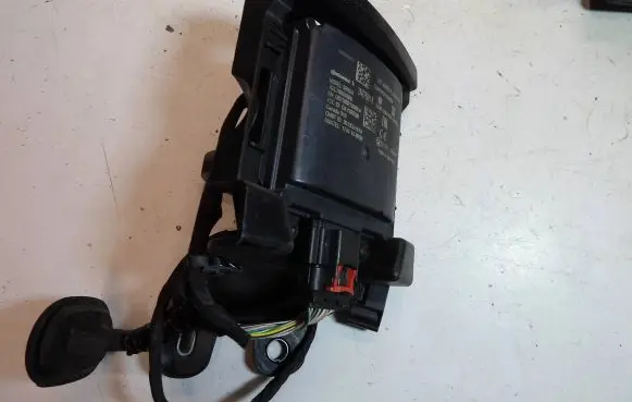 Renault Captur Blind spot module 284575601R 2015DJ1610 00218B21000CA