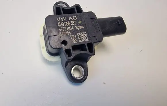 Volkswagen Polo V 6R Airbag deployment crash/impact sensor 4H0955557