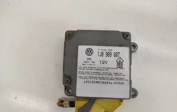 Volkswagen PASSAT B5 Airbag control unit/module 1J0909607