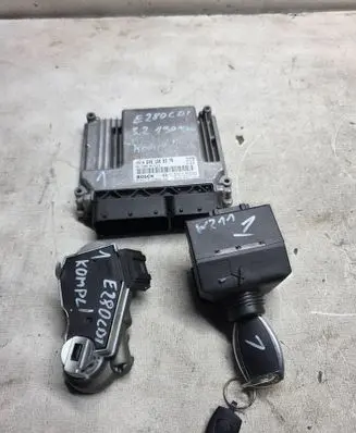 Mercedes-Benz E W211 Engine ECU kit and lock set 2115451408 33002209 1009859090206192