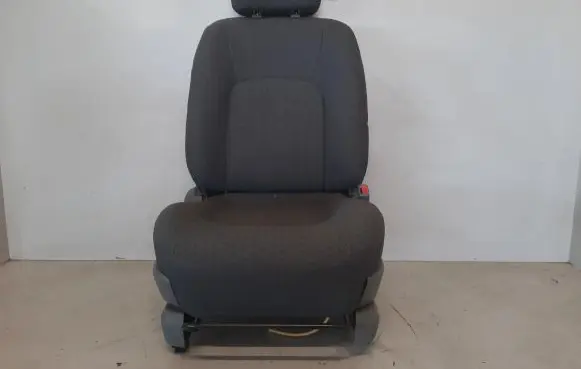 KIA Carens I Front passenger seat 