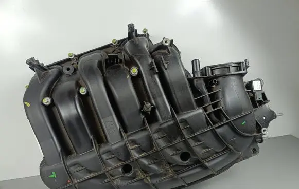 Jeep Grand Cherokee WL Intake manifold 05038861AC N8513066