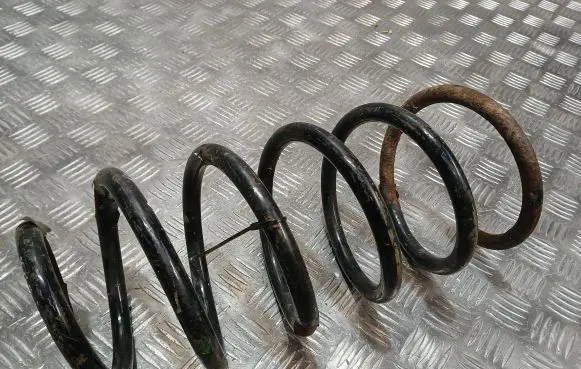 Volvo XC90 Front coil spring