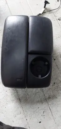 Audi Q7 4L Armrest