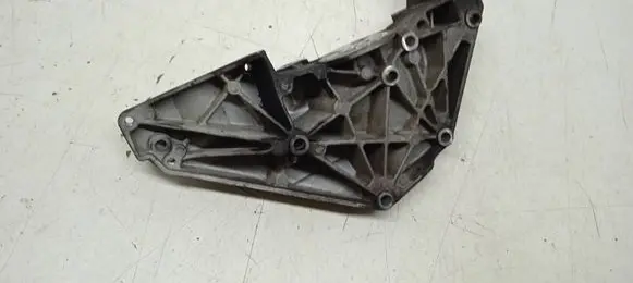 Ford Mondeo MK IV Generator/alternator bracket 9662533080 30777382