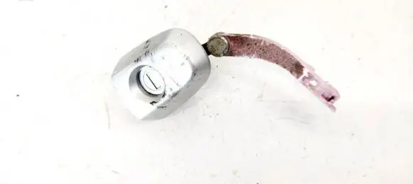 Toyota RAV 4 (XA20) Front door lock (next to the handle) 
