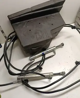 Volkswagen Phaeton Tailgate hydraulic set 3D5827785 3D5827383B