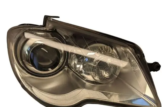 Volkswagen Touran I Headlight/headlamp 1T1941752A