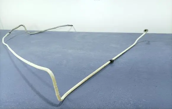 BMW 1 F40 Fuel line pipe 7300625