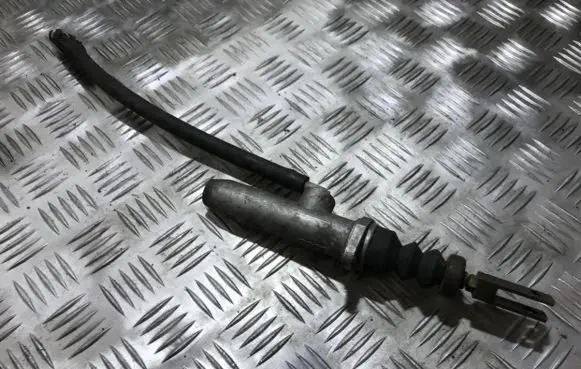 Audi 80 90 S2 B4 Clutch master cylinder 893721401b