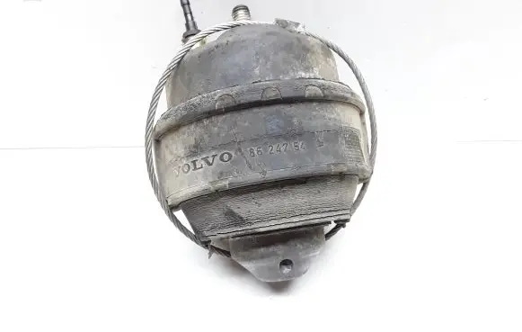 Volvo S60 Engine mount bracket 8624754