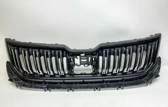 Skoda Kodiaq Front bumper upper radiator grill 565853663E