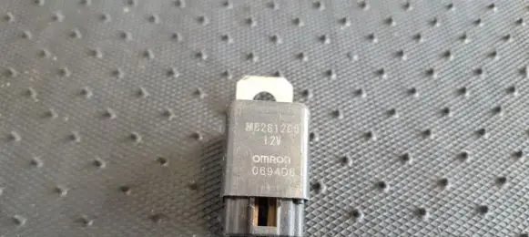 Mitsubishi Galant Other relay MB261260 0694D6