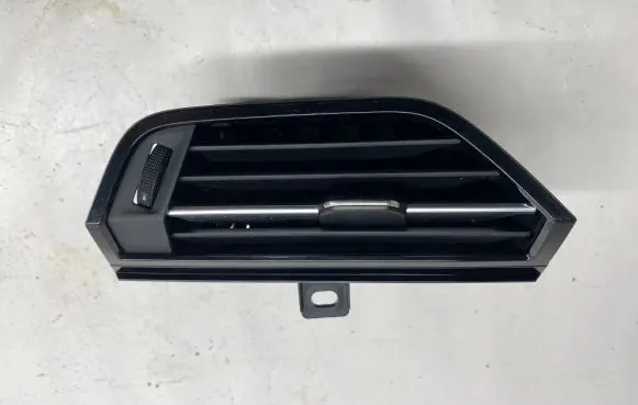 Audi Q3 F3 Dashboard air vent grill cover trim 83C820901