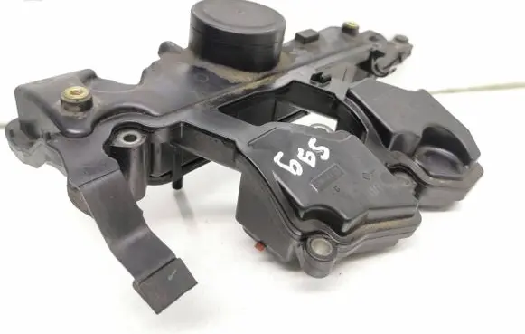 Nissan X-Trail T31 Oil breather separator 8200673395