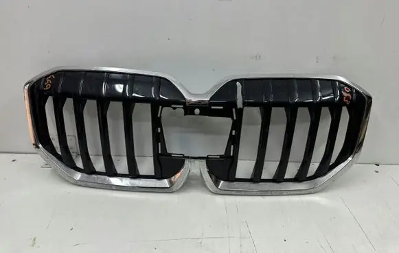 BMW 2 Active Tourer U06 Front bumper upper radiator grill 8737189 873718914 8737189-14