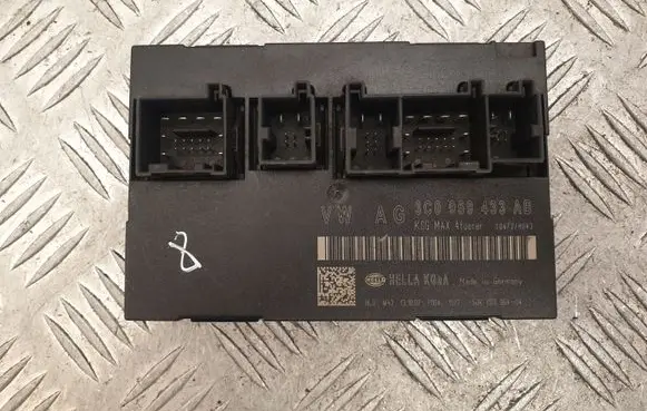 Volkswagen PASSAT B6 Central body control module 3C0959433AB