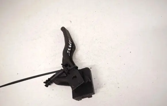 Opel Zafira B Engine bonnet (hood) release handle 218186591