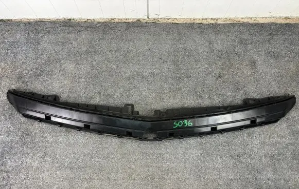 Mercedes-Benz B W246 W242 Front bumper mounting bracket A2468850365 S036
