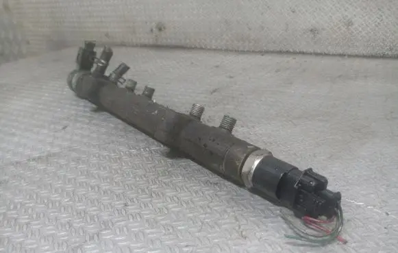 Toyota Yaris Fuel main line pipe 0445214032 2381033010