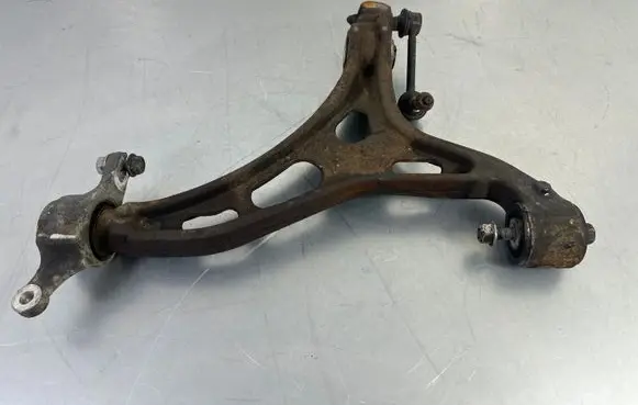 Jeep Grand Cherokee Front lower control arm/wishbone 68022604AD