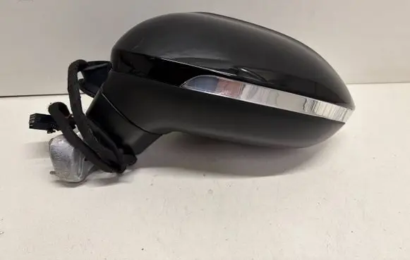 Volkswagen PASSAT B8 Front door electric wing mirror