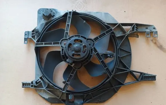 Renault Trafic II (X83) Electric radiator cooling fan 