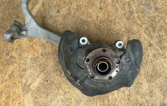 Audi A6 S6 C6 4F Front wheel hub spindle knuckle 