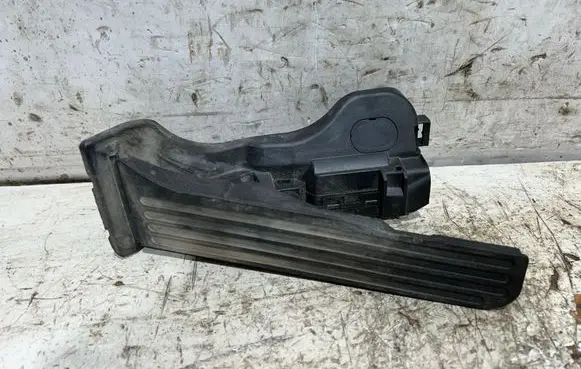 Volkswagen Golf V Accelerator throttle pedal 1K1723503L