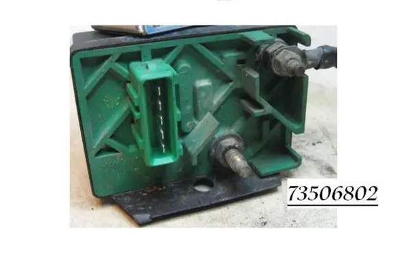Peugeot 405 Glow plug pre-heat relay 73506802 VALEO