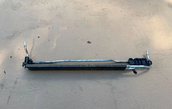 Volkswagen Transporter - Caravelle T5 Power steering radiator 7H0422883
