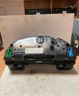 Audi A4 S4 B7 8E 8H Speedometer (instrument cluster) 1036901830