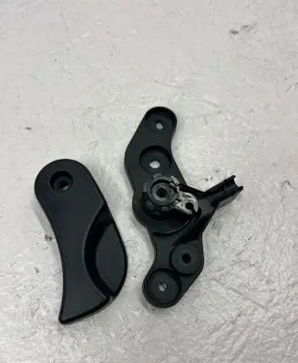 BMW 2 F46 Engine bonnet (hood) release handle 7326517