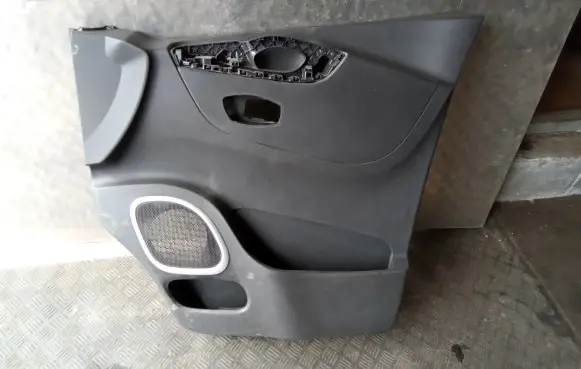 Opel Vivaro Front door card panel trim 93450128 PF093218A284568 1489771X