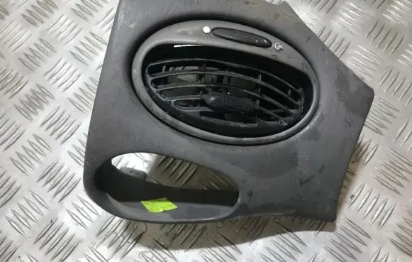 Ford Focus Dash center air vent grill 98ab19893bj