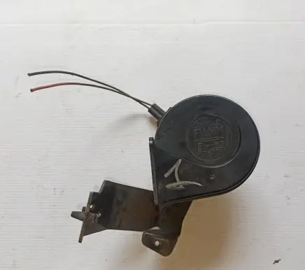Volkswagen Transporter - Caravelle T5 Horn signal E335717 5285523