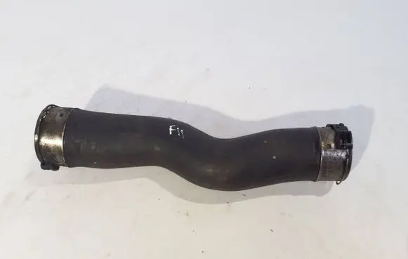BMW 5 F10 F11 Intercooler hose/pipe 521108A