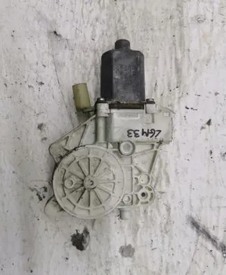 Mercedes-Benz Sprinter W906 Front door window regulator motor A0068205442