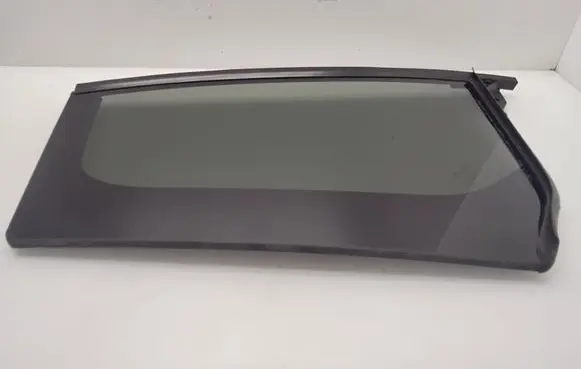 Volkswagen Touran III Rear side window E143R011595 E000199