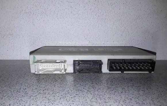 BMW 5 E39 Comfort/convenience module 61358376692 8376692