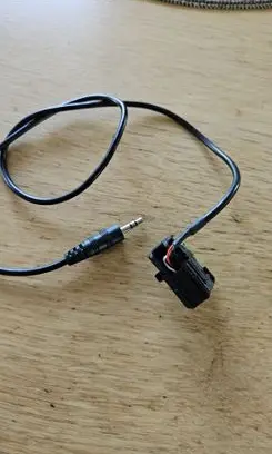 Volkswagen PASSAT B6 AUX in-socket connector MFD2