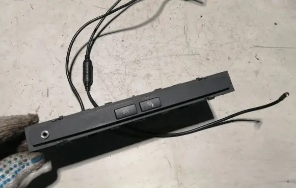 BMW 5 E60 E61 Parking (PDC) sensor switch 6985749