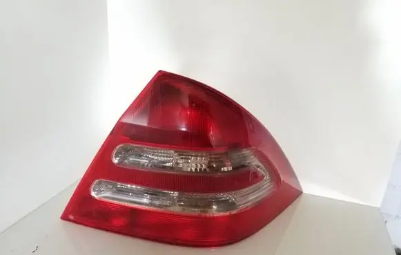 Mercedes-Benz C W203 Rear/tail lights