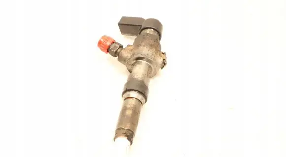 Fuel injector