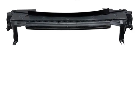 Volvo XC70 Front bumper skid plate/under tray 30744085