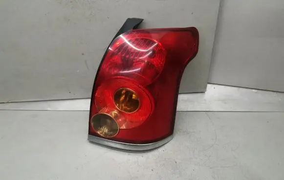 Toyota Avensis T250 Rear/tail lights